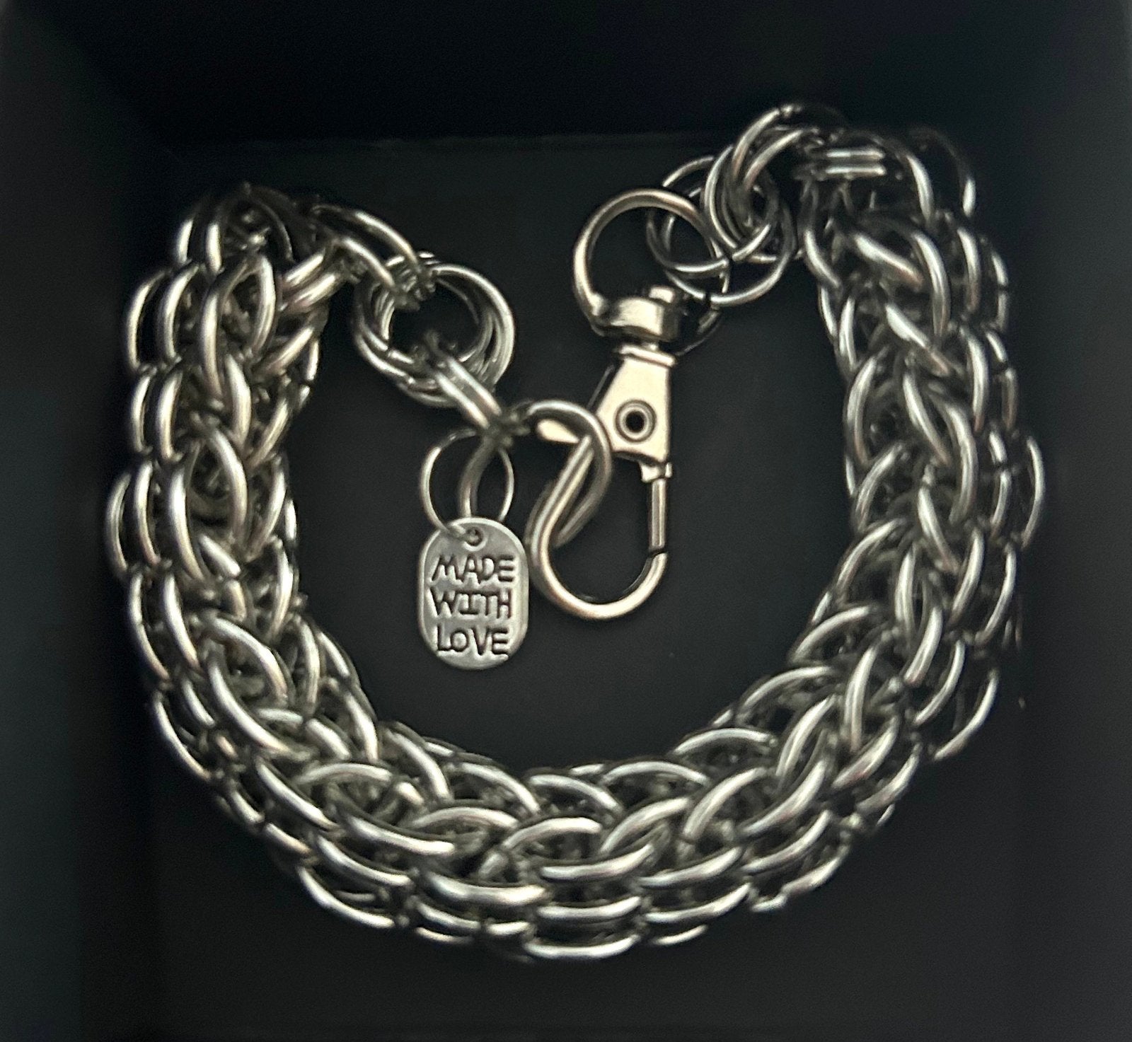 Valor chainmaille bracelet image 2