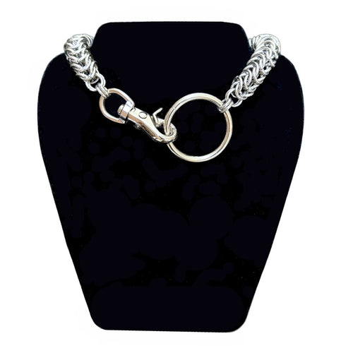 Apokalypsis chainmaille necklace image 1