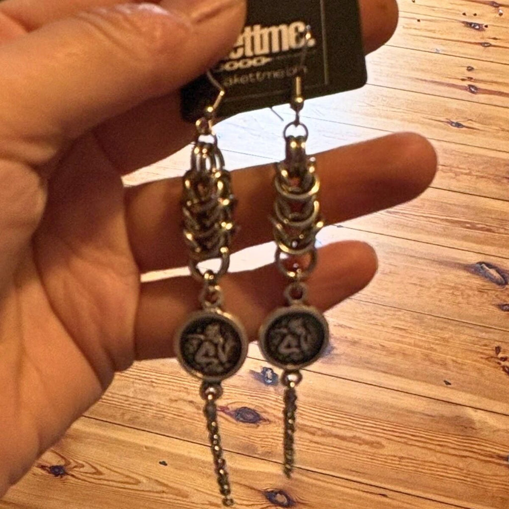 Oshin chainmaille earrings image 2
