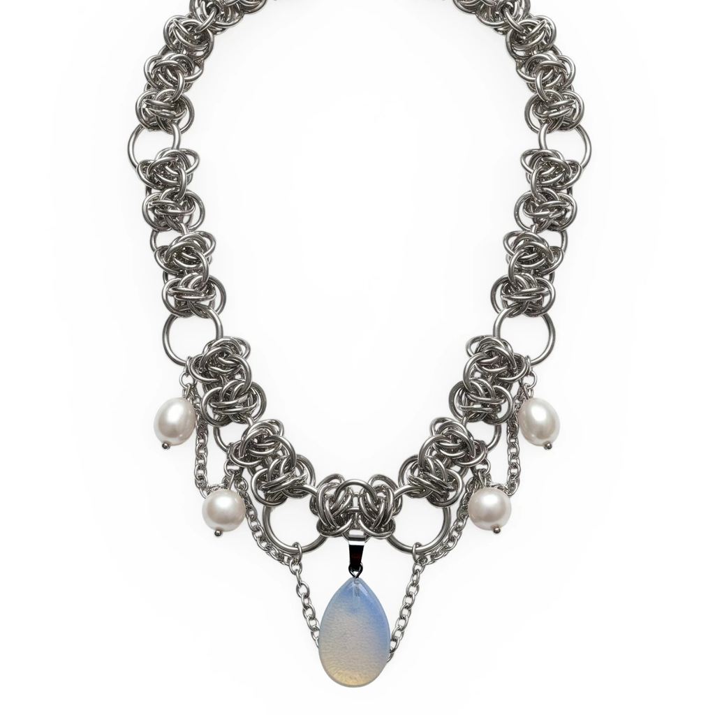 Engel chainmaille necklace