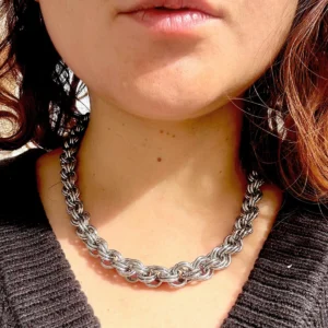 uppsala chainmaille necklace