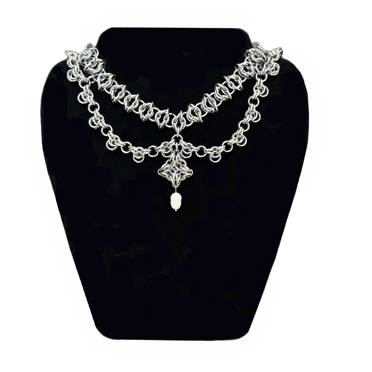 beatrix chainmaille necklace